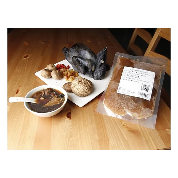 Black garlic black chicken health soup + Garlic pork chop + Honey pepper potato veal fillet cubes