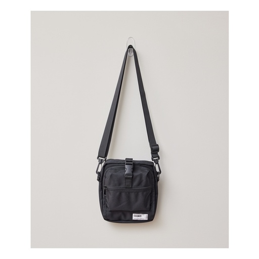 Plain-me Travel Bag